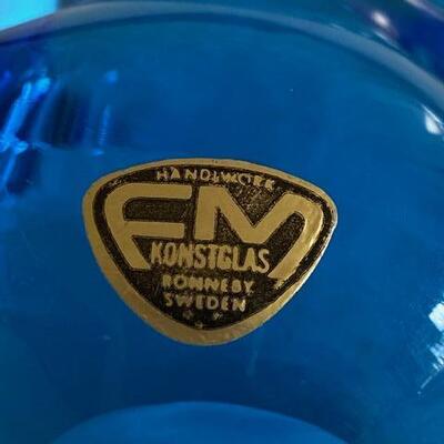Lot 134 - Konstglas Sweden Bluebird