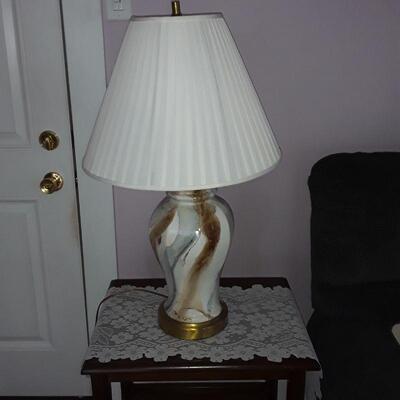 Ginger Jar Swirl Lamp