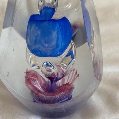 Lot 140 - Blown Glass Paperweight
