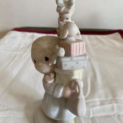 Lot 145 - Jonathan & David, Bundles of Joy Figurine