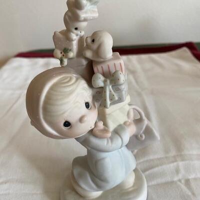 Lot 145 - Jonathan & David, Bundles of Joy Figurine