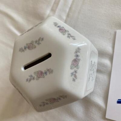 Lot 147 - Precious Moments bank
