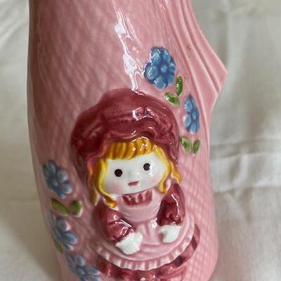 Lot 153 - Pink Lefton Vase