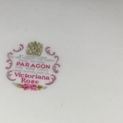 Lot 154 - China box Paragon, Victoriana Rose
