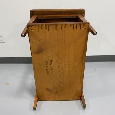 .141. VINTAGE | MCM | LANE End Table