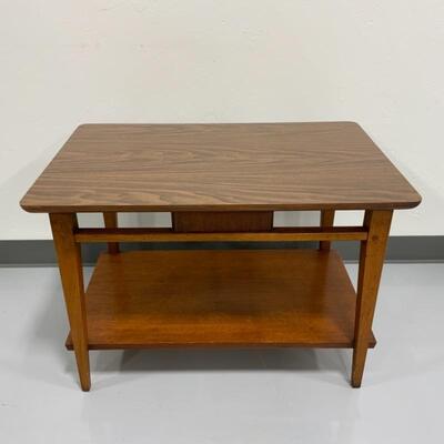 .141. VINTAGE | MCM | LANE End Table