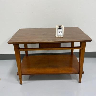 .141. VINTAGE | MCM | LANE End Table