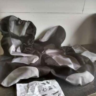 Lot 004    Sideless Seat Covers New