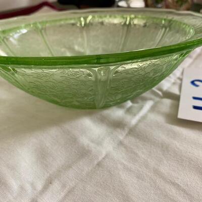 Lot 163 - Depression Glass, lt green bowl