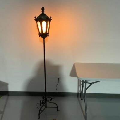 .145. ANTIQUE | Indoor Street Floor Lamp 