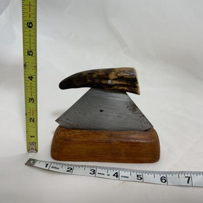 .155. VINTAGE | NATIVE ALASKAN MADE | ULU | Signed