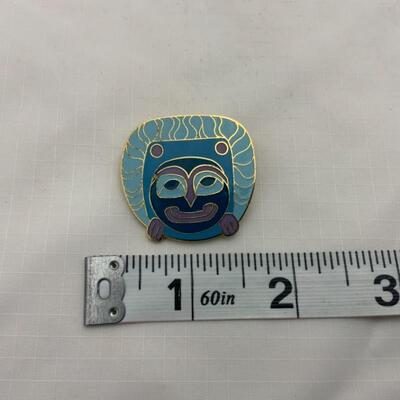 .159. VINTAGE | Barbara Lavallee | Enamel Pin 