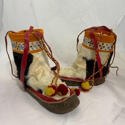 .165. VINTAGE | Native Alaskan Made | Mukluks | 1952 