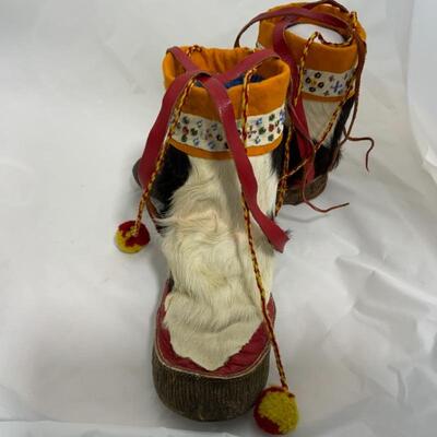 .165. VINTAGE | Native Alaskan Made | Mukluks | 1952 