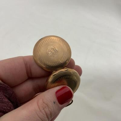 .170. ANTIQUE | HAMPDEN | Womenâ€™s Lapel Watch | 1918