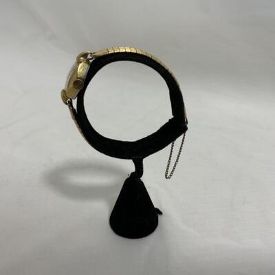 .171. VINTAGE | Womenâ€™s Bulova Wristwatch