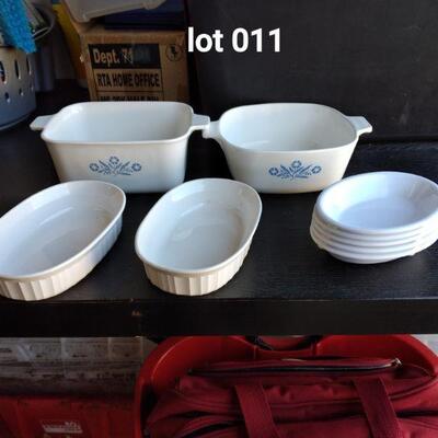 Lot 011  Corningware