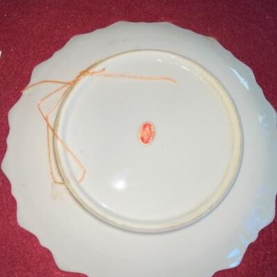 Lot 183 - Decorative Plates