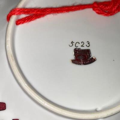 Lot 184 - Religious Plates