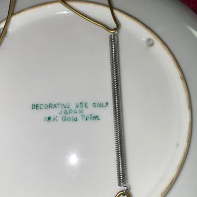Lot 184 - Religious Plates