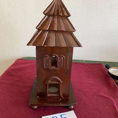 Lot 185 - Birdhouse candleholder