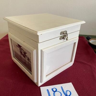 Lot 186 - Photo Cube