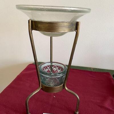 Lot 188 - candleholder