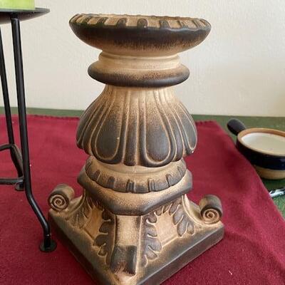 Lot 189 - Candle holder assortment