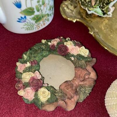 Lot 192 -  assorted items