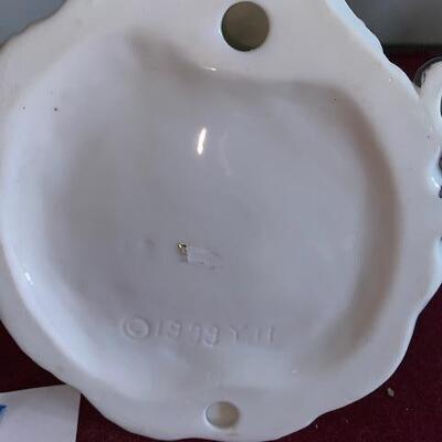 Lot 194 - Porcelain Bride and Groom