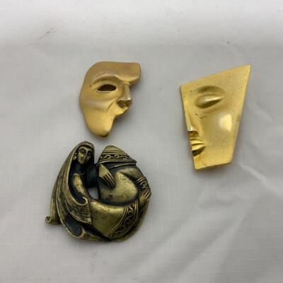 .179. Artsy Costume Brooches | Joanette 