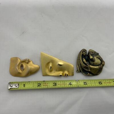 .179. Artsy Costume Brooches | Joanette 