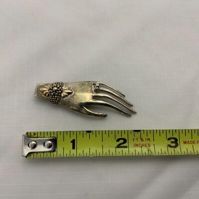 .180. STERLING | ANTIQUE | Hand Brooch | 9g