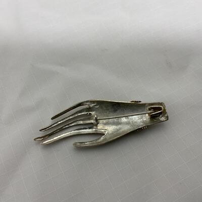 .180. STERLING | ANTIQUE | Hand Brooch | 9g