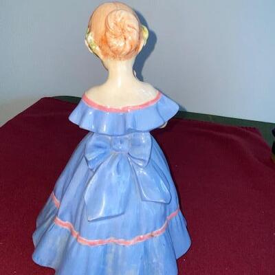Lot 198 - Ceramic Figurine