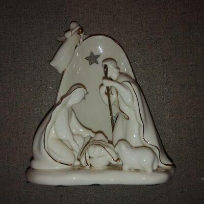Avon "Christmas Blessings" White and gold nativity