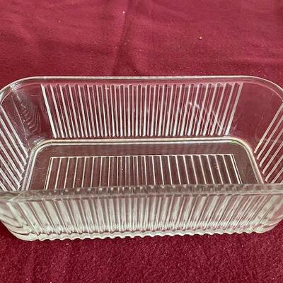 Lot 207 - VIntage Anchor Hocking  Refrigerator Dish