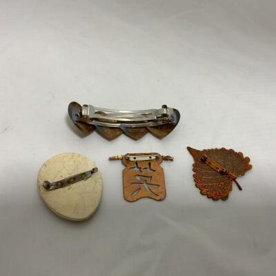 .194. Fanciful Art Jewelry Lot