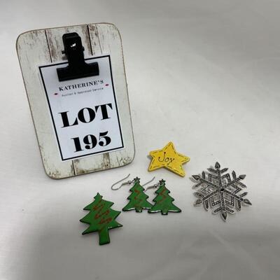 .195. Holiday Jewelry Lot