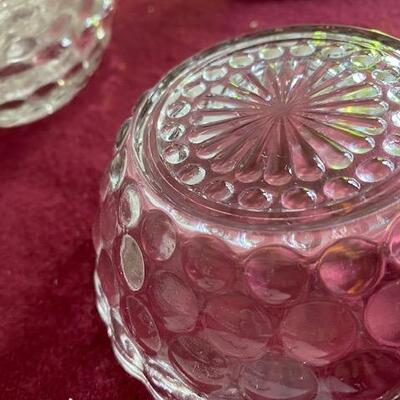 Lot 213 - 8 small glass bowls