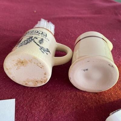 Lot 214 - toothpick Holders
