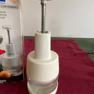 Lot 217 - Food chopper 