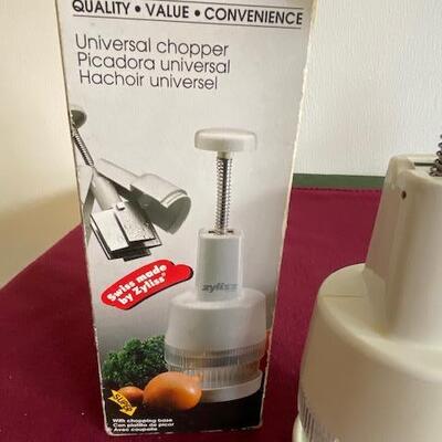 Lot 217 - Food chopper 