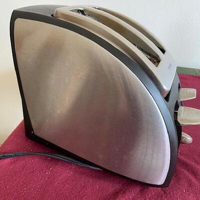 Lot 220 - T-Fal Toaster
