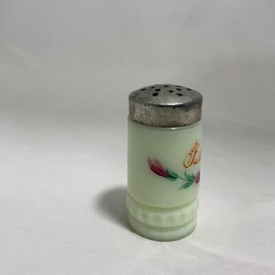 .223. HEISEY | Souvenir Custard Glass | Beechwood