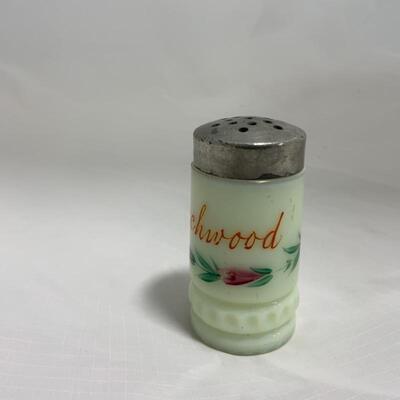 .223. HEISEY | Souvenir Custard Glass | Beechwood