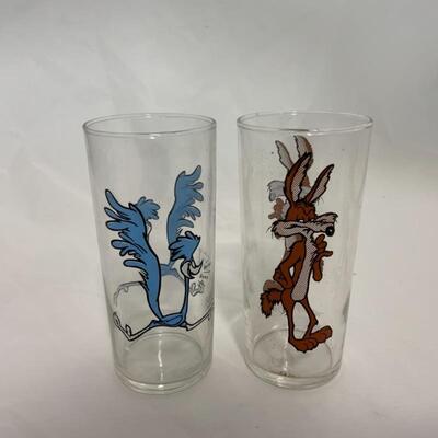 .237. VINTAGE | Looney Tunes | 1973 | Wile E Coyote | Road Runner