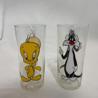 .238. VINTAGE | Looney Tunes | 1973 | Tweety Bird | Sylvester