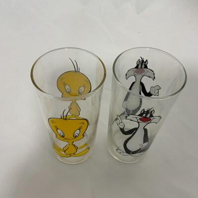 .238. VINTAGE | Looney Tunes | 1973 | Tweety Bird | Sylvester