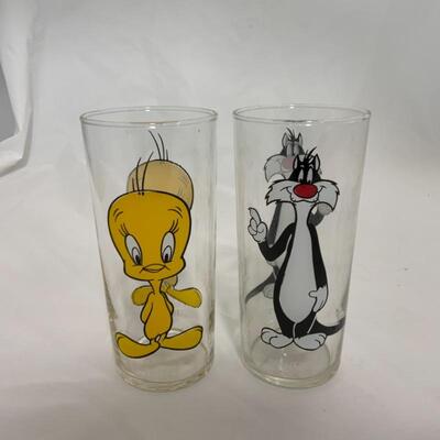 .238. VINTAGE | Looney Tunes | 1973 | Tweety Bird | Sylvester